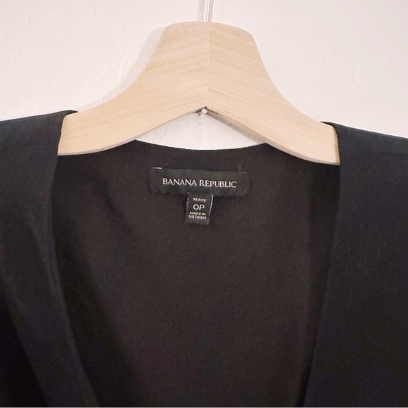 Banana Republic Silky Short Sleeve Wrap Dress Black Ruffle - Picture 4 of 7